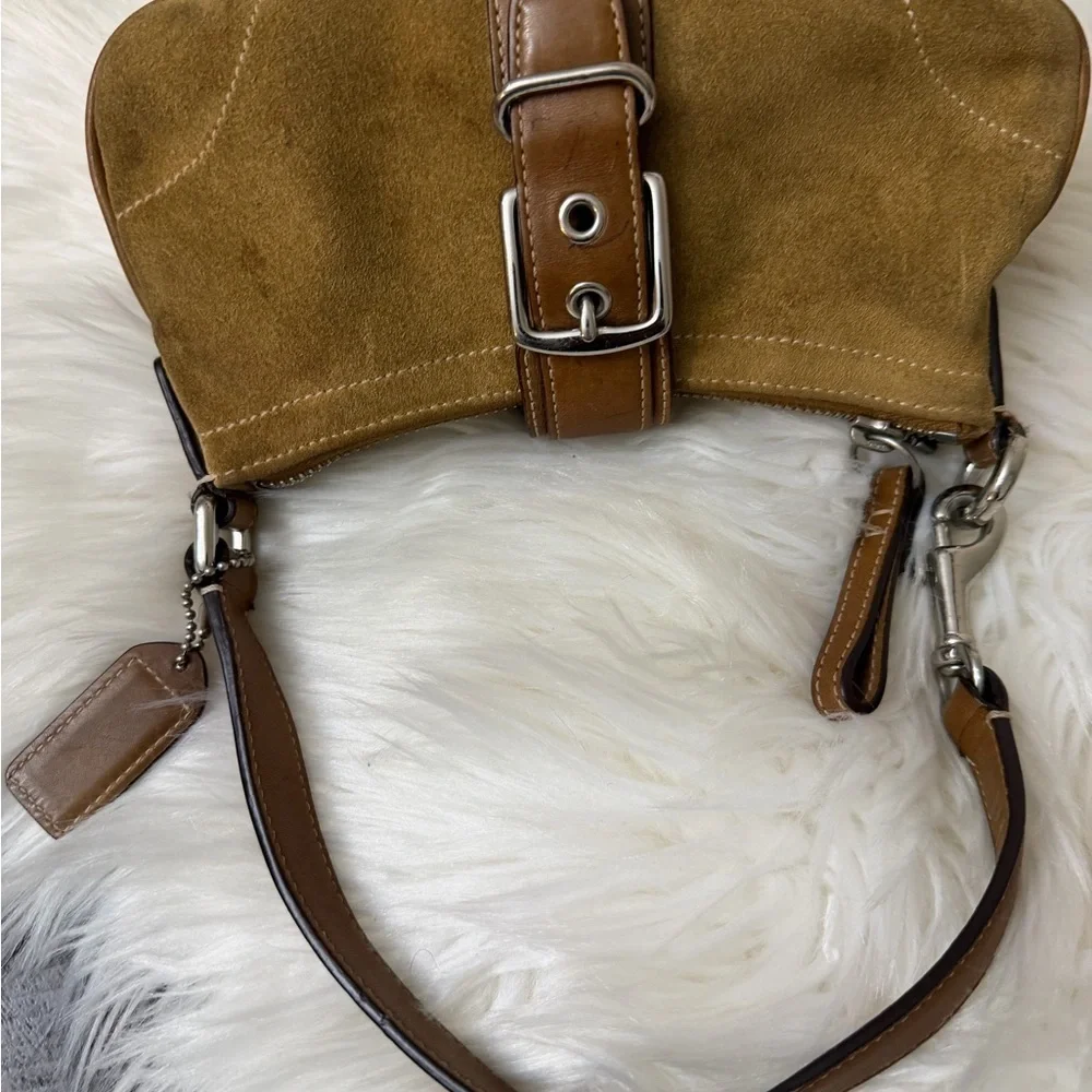 Vintage Coach Hampton Demi Buckle Suede Bag 7558
